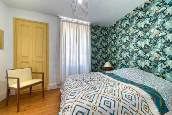 Maison de Village à St Pierre d\Entremont, Забронировать  Сен-Пьер-д'Антремон Chartreuse