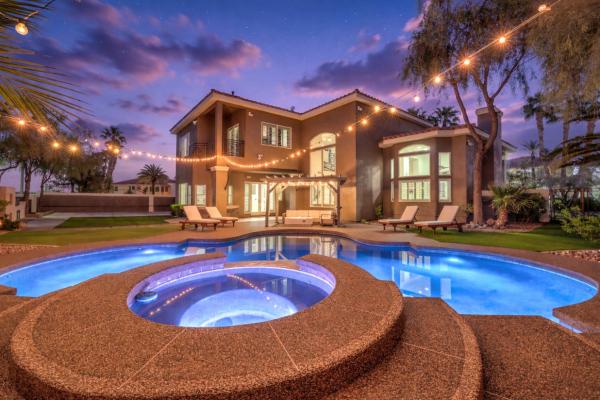 5000sf Renovated Luxury Villa near Summerlin, Забронировать  Саммерлин Лас-Вегас