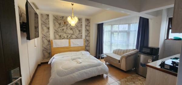 Emeli apartments, Забронировать Апартаменты/квартира Отели Найроби Каунти с парковкой, рядом с Nairobi Snake Park, Парковка