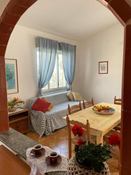Villa Robinia, a 150m dalla spiaggia di San Lorenzo, Забронировать  Рейтани Долина Ното