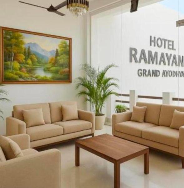 Hotel Ramayanam Palace Ayodhya, Забронировать  Отели Айодхья с парковкой, Парковка