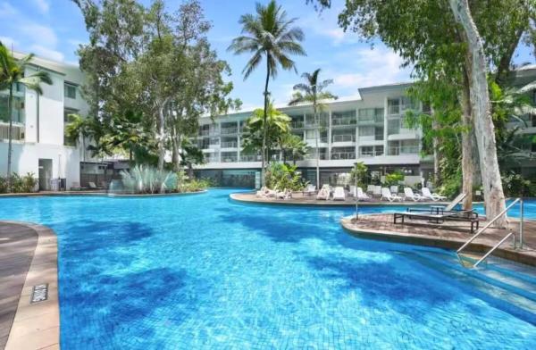 Stunning Top Floor Apartment Views to Palm Cove, Забронировать Апартаменты/квартира Апартаменты Cairns Beaches, Апартаменты/квартира