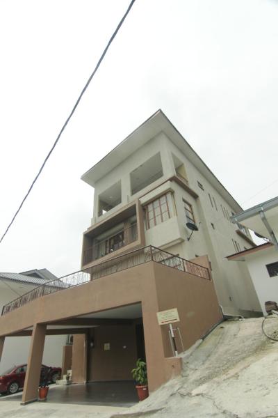 Nur Bougainvillea Villa
