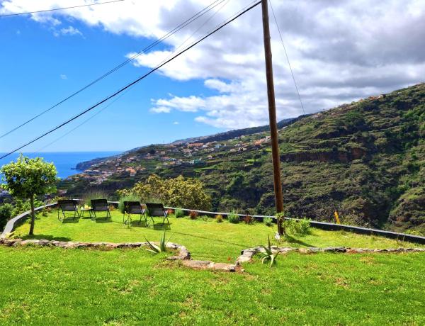 Gästezimmer mit Außenküche l Casa Vento Madeira, Забронировать  Отели Рибейра-Бравы с парковкой, Парковка