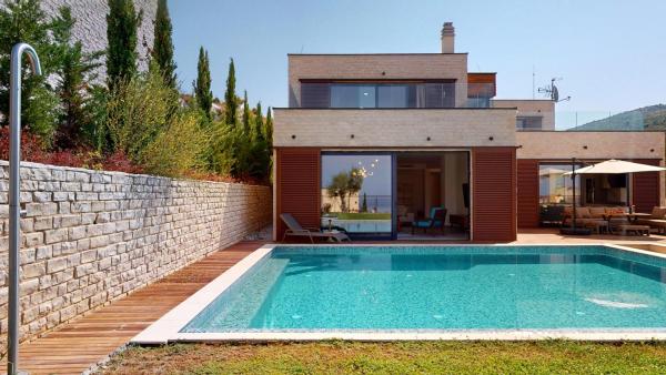 Villa Grace, Забронировать  Отели Долац с бассейном, Бассейн