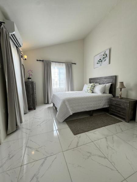 Portmore - Phoenix Park Village - Gated Homes with 24hrs, Забронировать  Портмор Ямайка