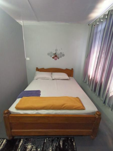 Shillong Homestay, Забронировать  Отели Шиллонг с парковкой, Парковка