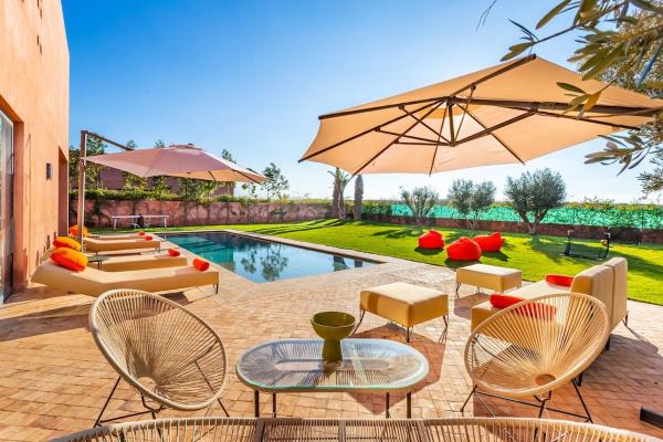 4-Suite Villa sans vis à vis Wi-Fi, Забронировать  Отели Марракеш-Тенсифт-Эль-Хауз с бассейном, Бассейн