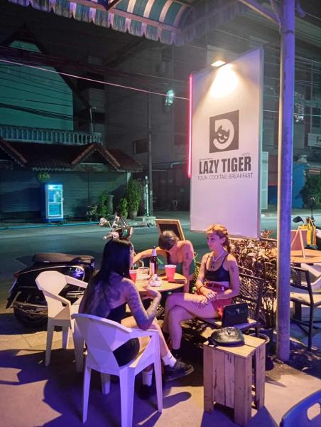 Lazy tiger house cnx, Забронировать  Чиангмай провинция Чианг Май