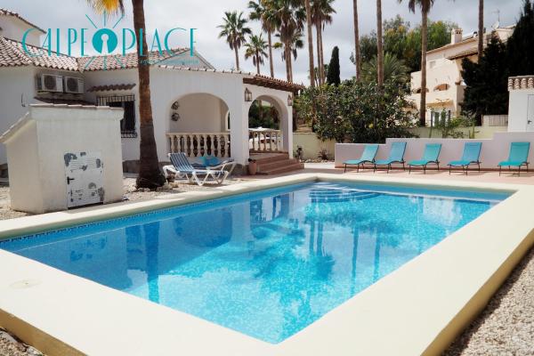 Carrió Villa con piscina privada, Забронировать  Отели Кальпе с бассейном, Бассейн