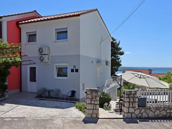 Apartments with hot tub Dramalj, Crikvenica - 25226, Забронировать Апартаменты/квартира Цриквеница Приморско-Горанская жупания