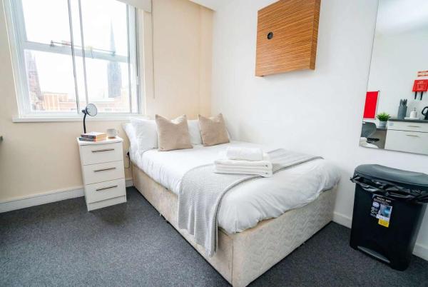 Cosy Studio in Central Coventry w Gym & Games Room, Забронировать  Ковентри Уэст-Мидлендс, рядом с Coventry Cathedral
