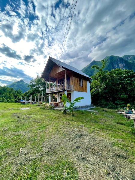 PHOUTTHASACK guesthouse, Забронировать  Ban Sôphoun Луангпхабанг