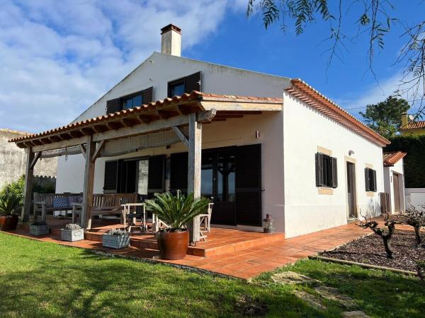 Stunning Villa in Óbidos - Near Golf & Beach, Забронировать  Обидуш 