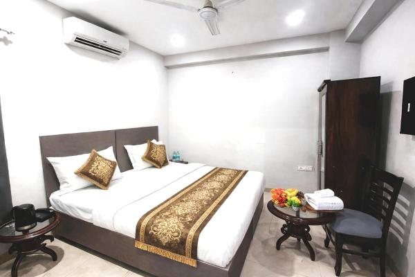Hotel White Rooms  Delhi Near isbt kasmiri gate, Забронировать  Нью-Дели Национальный столичный округ Дели