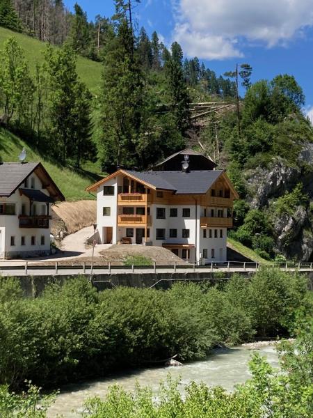 Agriturismo Pe de Munt, Забронировать  Отели Ла-Валле с парковкой, Парковка