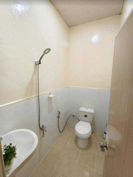Loretos Inn, Забронировать  Отели Поломолок с парковкой, Парковка