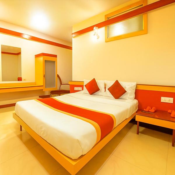 Hotel Couple Friendly In Electronic City, Забронировать  Электроник-Сити Бангалор