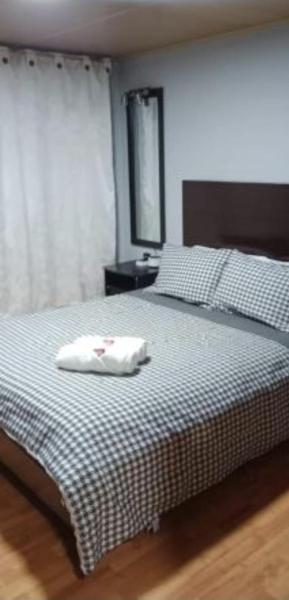Hostal House 1001, Забронировать  Сантьяго Столичный регион Сантьяго
