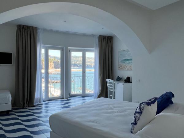 Metasuites Beach, Забронировать  Отели Меты с парковкой, Парковка