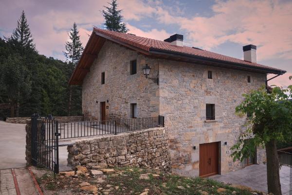 ALDALORE Landa Turistikoak Apartamentos Turísticos, Забронировать  Эчалеку 