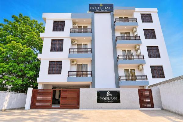 Hotel Rahi Residency I Near Kashi Vishwanath Temple & Ghats, Забронировать  Варанаси штат Уттар-Прадеш