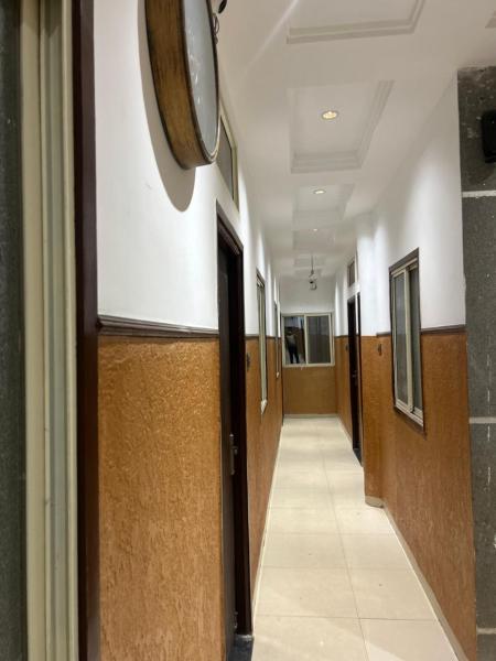 Hotel JT, Забронировать  Индаур штат Мадхья-Прадеш
