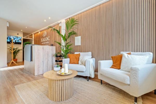 Hauzify I Xaloc Boutique Hostal, Забронировать  Пинеда-де-Мар Коста-дель-Маресме