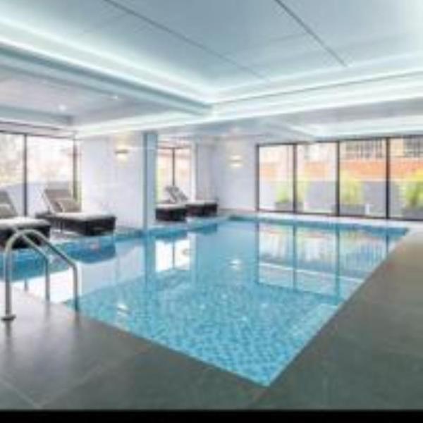 Spacious modern executive three bedroom apartment which features swimming pool, state of the art fully equipped gym and all modern unmatched luxurious facilities which offfers luxury lifestyle, Забронировать Апартаменты/квартира Найроби Найроби Каунти
