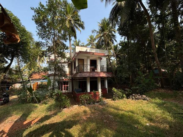 Urkudla Homestay, Забронировать  Отели штата Карнатаки с парковкой, Парковка