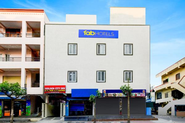 FabHotel Golden City Inn