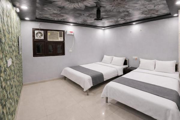 Hotel In Kashi, Забронировать  Варанаси штат Уттар-Прадеш