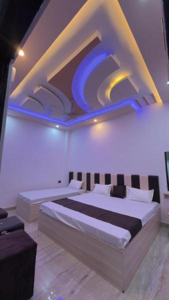 Kashi palace guest house, Забронировать  Варанаси штат Уттар-Прадеш, рядом с Гхат Асси