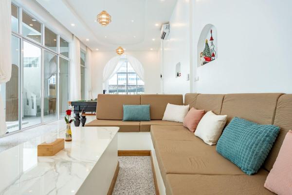 Best Location 5BR Pool Villa Pattaya Downtown, Забронировать  Паттайя провинция Чонбури