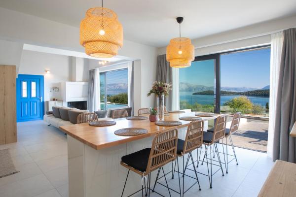 Villa Katerina-Stylish 4 bedroom villa with Sea View, Забронировать  Отели периферии Ионических островов с парковкой, Парковка