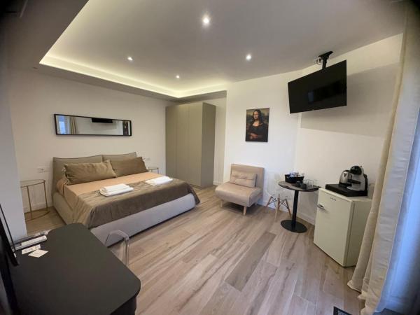 B&B Da Vinci, Забронировать  Отели Bari Province с парковкой, Парковка