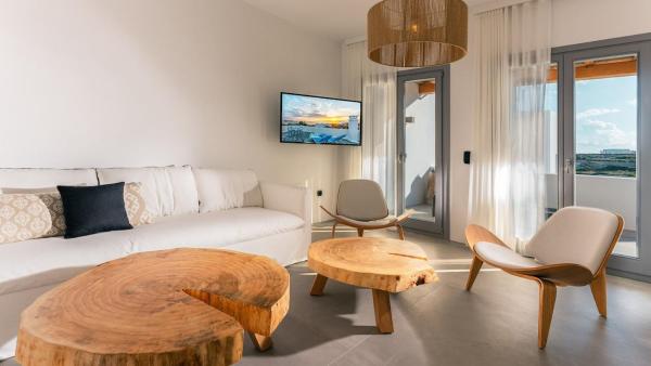 Double Pool Villa Ι, Забронировать  Кампос Парос, рядом с Пляж Ливадия