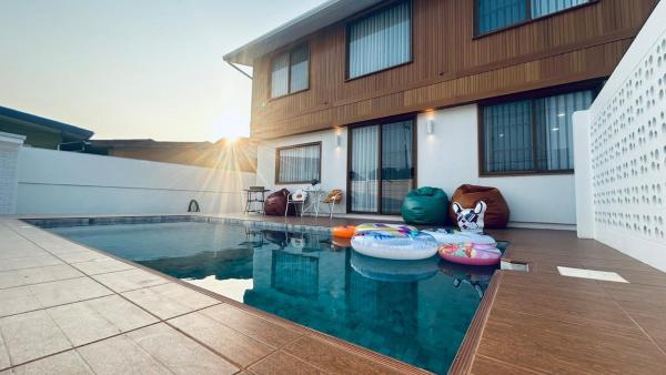 Motto PoolVilla, Забронировать  Отели Северного Таиланда с бассейном, Бассейн