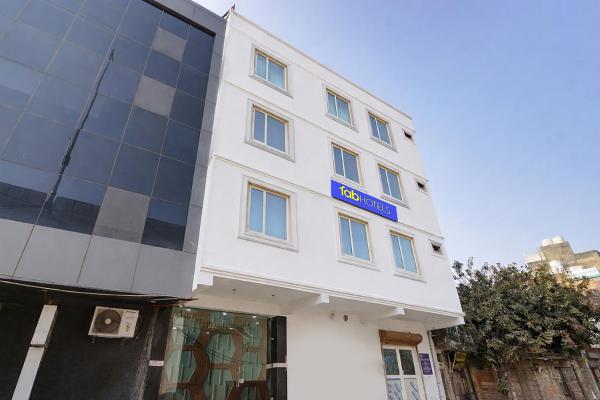 FabHotel SR Stay, Забронировать  Нью-Дели Национальный столичный округ Дели