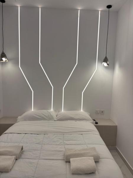 Smart Fira Stay -Designed Suites, Забронировать  Тира 