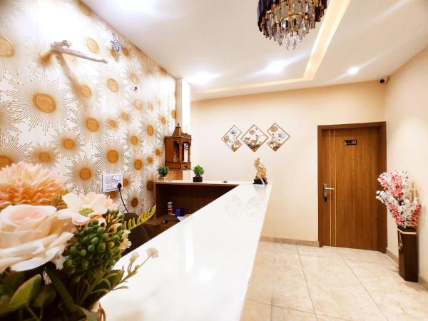 THE GOLDEN CROWN - Hotel With Comfort & Feelings, Забронировать  Лудхиана штат Пенджаб