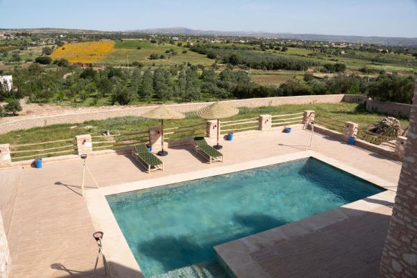 Villa Luxury Spacious Moroccan ,Private Pool, Забронировать  Отели Марракеш-Тенсифт-Эль-Хауз с бассейном, Бассейн