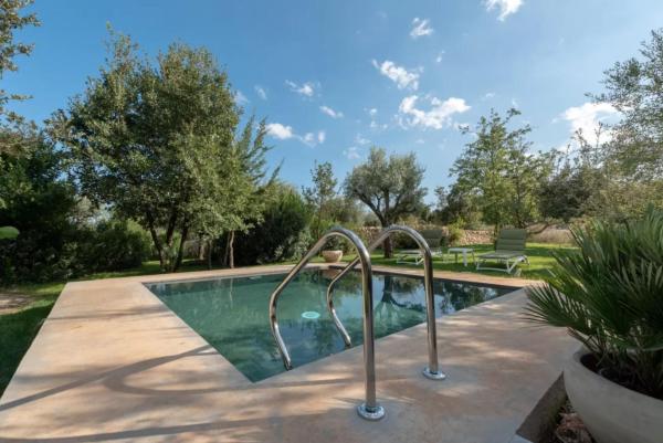Villa Manghisi immersa nel verde, Забронировать  Ното Долина Ното