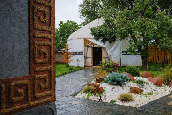 Kurjun Guest House, Забронировать  Боконбаево Иссык-Куль