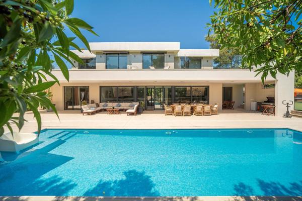 Villa SP1 Suites Santa Ponsa by Sealand Villas, Забронировать  Отели Майорка с бассейном, Бассейн