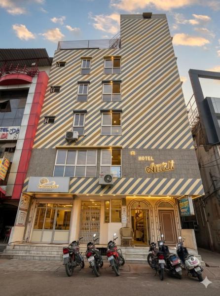 Hotel amrit, Забронировать  Отели штата Махараштры с завтраком, Завтраки