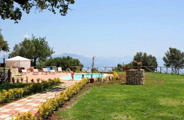 Casa Casino-Vista Golfo Cilento, Забронировать  Отели Acquavena с бассейном, Бассейн