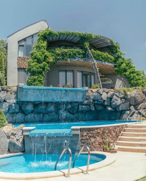 Azure Villa, Забронировать  Byureghavan 