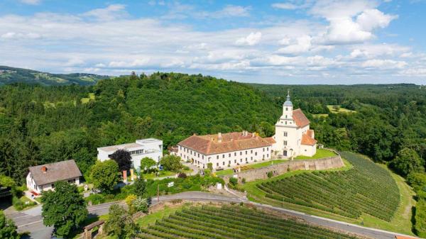 AndersOrt Haus der Frauen, Забронировать  Отели Buchberg bei Herberstein с парковкой, Парковка