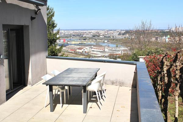 Villa avec vue - terrasse - parking, 预订  格里尼 South Lyon
